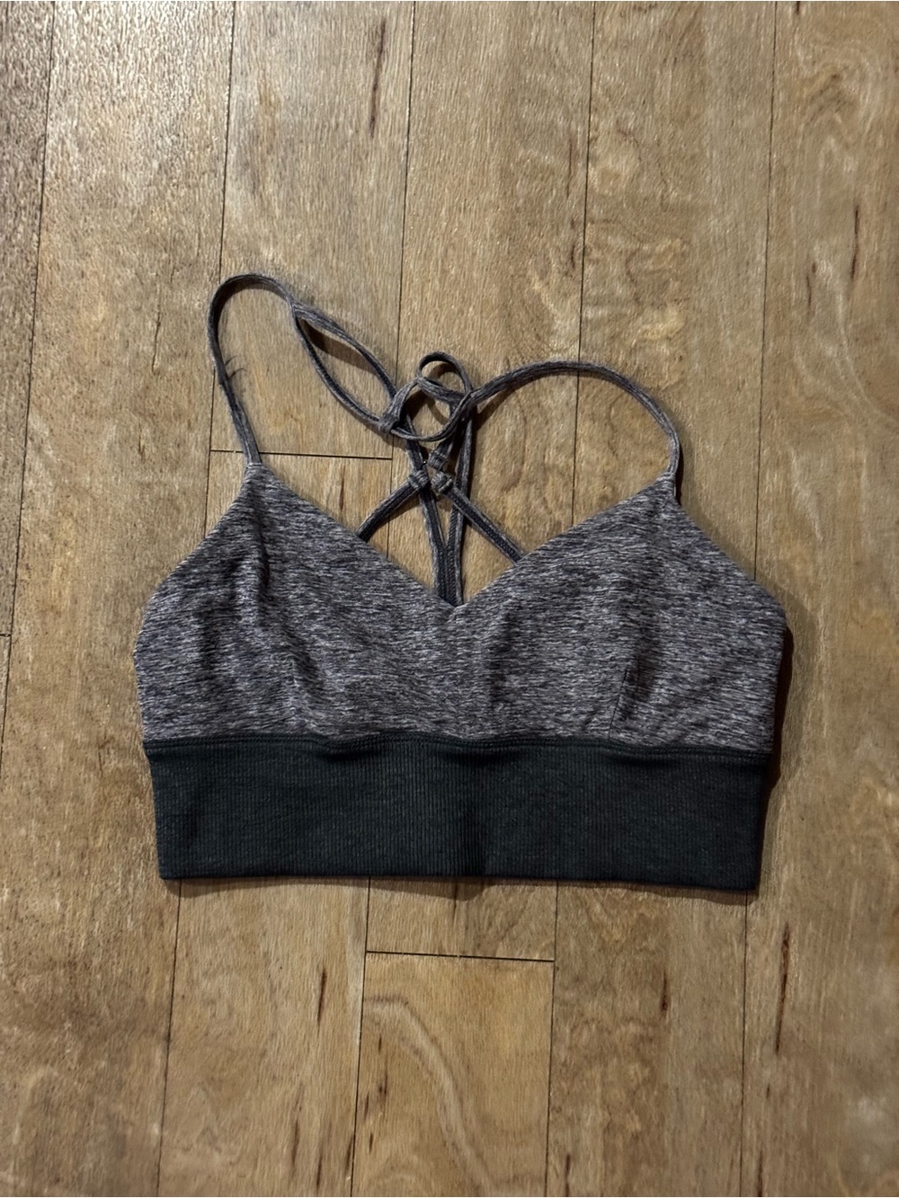 Alo Yoga Alosoft Lush V Neck Sports Bra Heathered Grey Size Medium